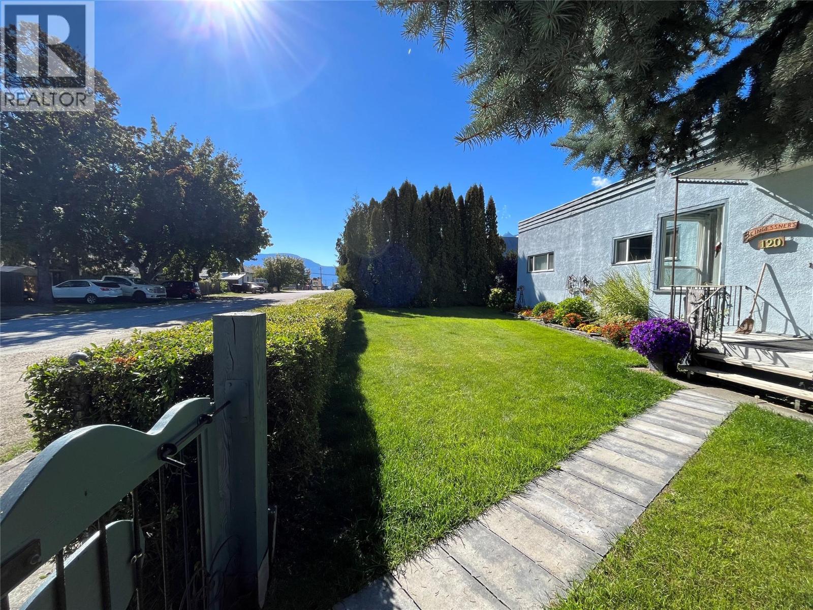 120 4th Avenue Nw, Nakusp, British Columbia  V0G 1R0 - Photo 26 - 10363796