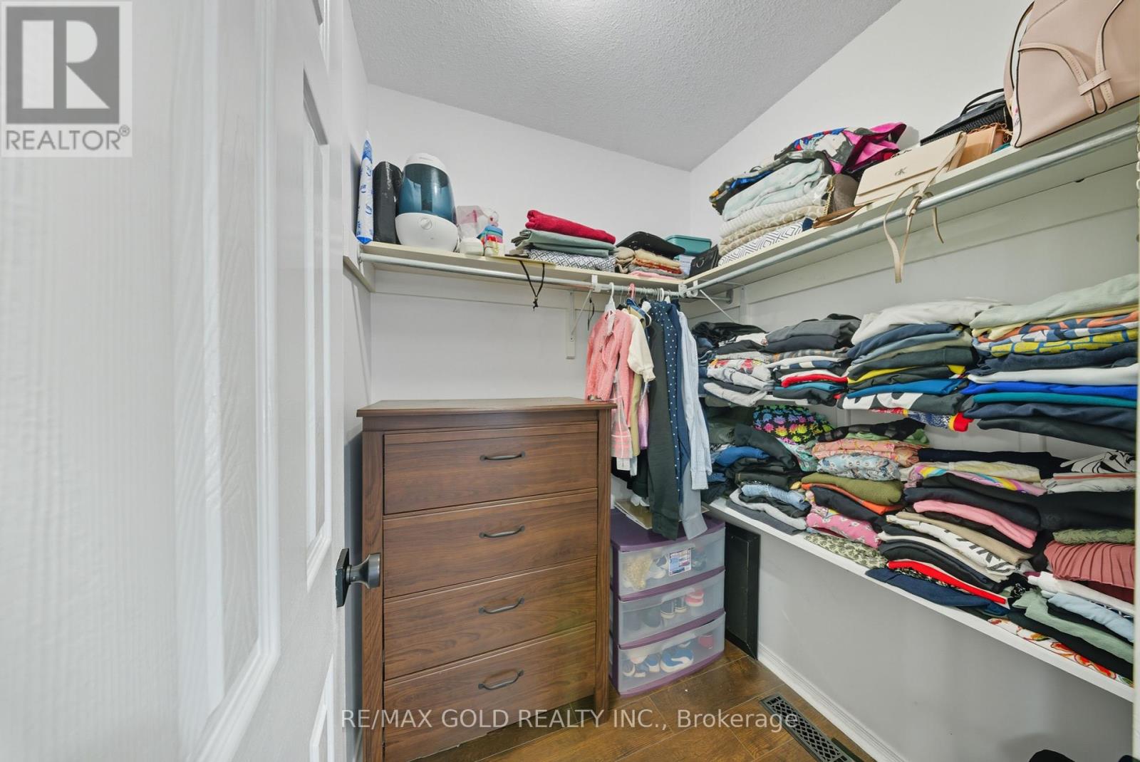 11 Flatlands Way, Brampton, Ontario  L6R 2B5 - Photo 17 - W12421393