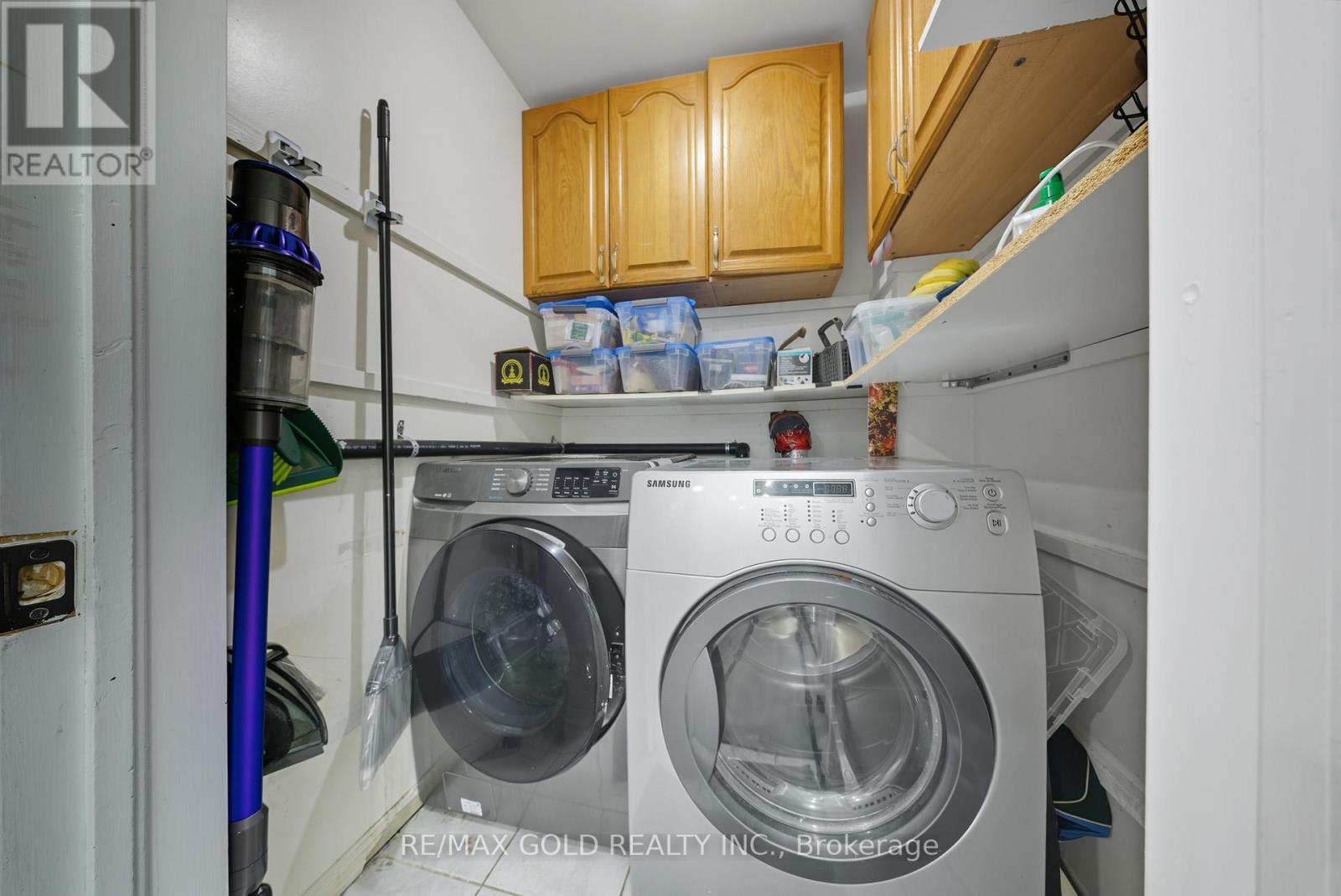 11 Flatlands Way, Brampton, Ontario  L6R 2B5 - Photo 25 - W12421393
