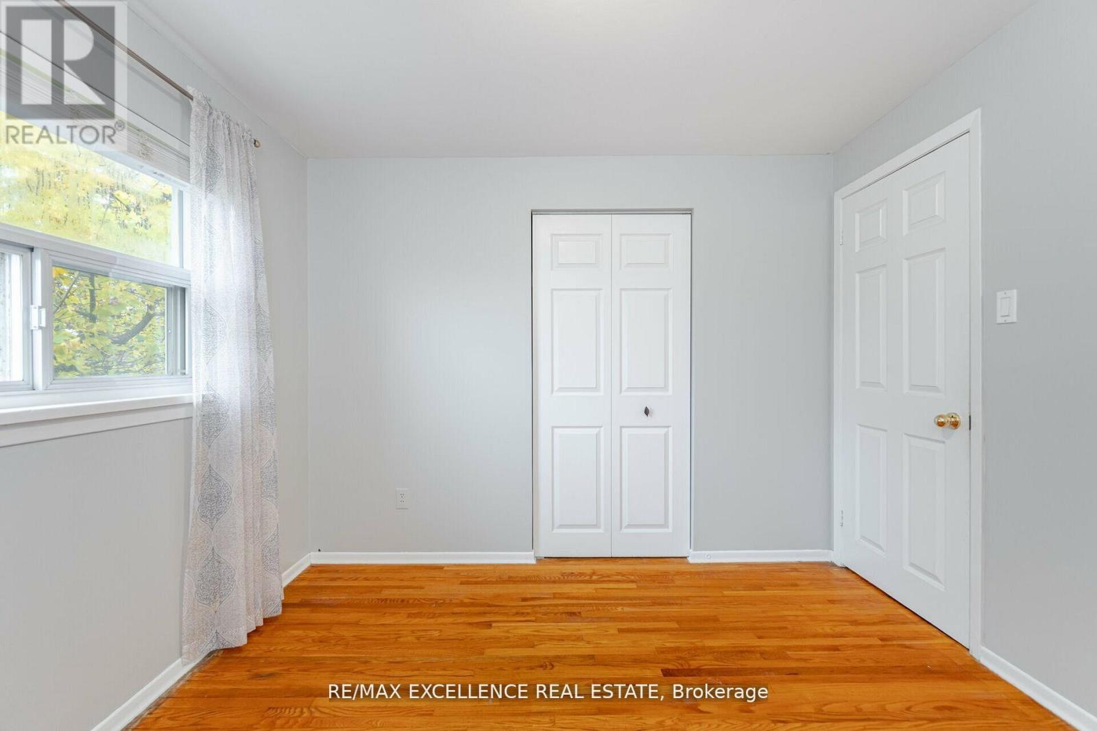 11 Crawley Drive, Brampton (Avondale), Ontario  L6T 2R6 - Photo 25 - W12422184