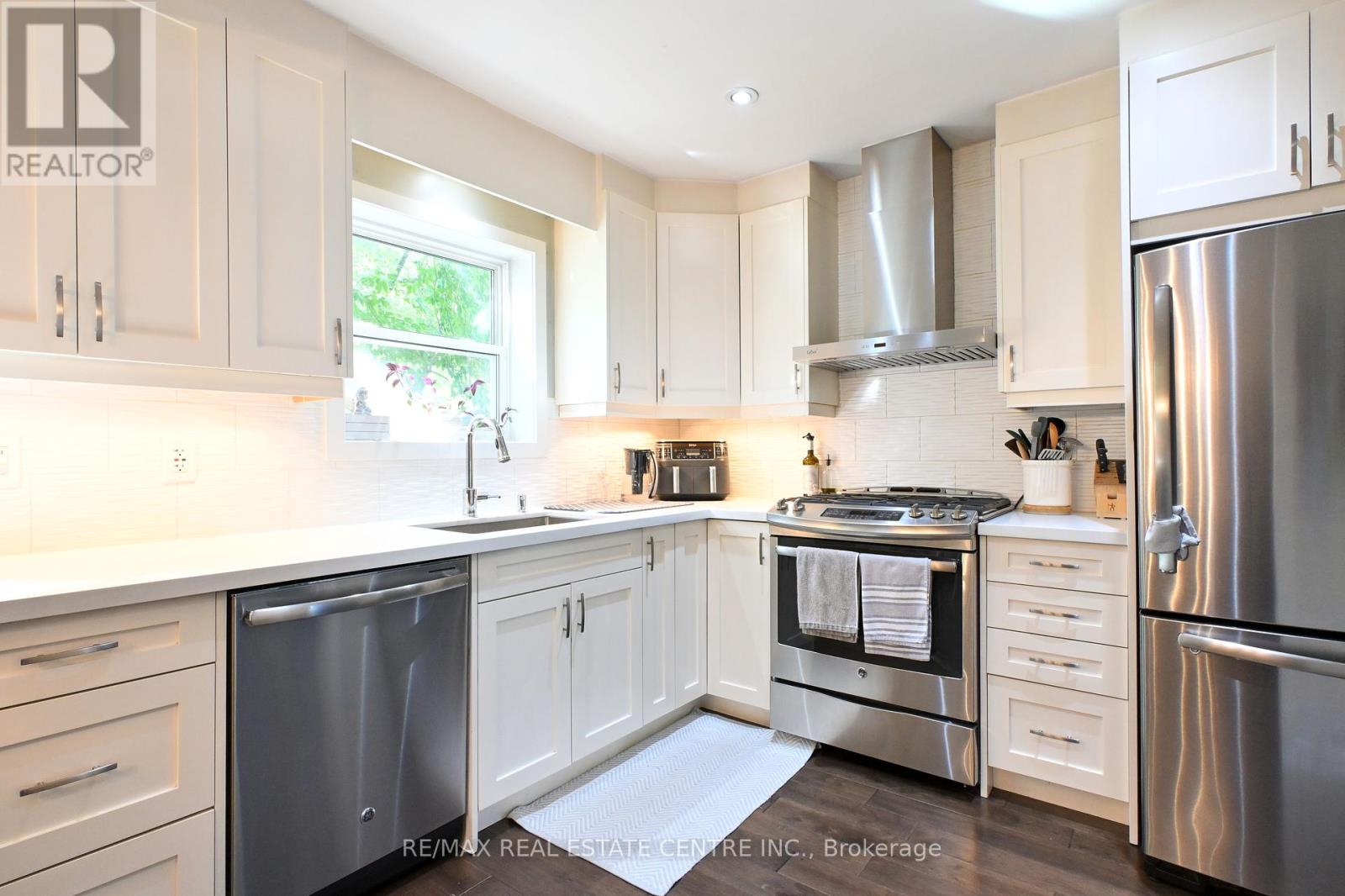 2179 Wiseman Court, Mississauga, Ontario  L5J 1P3 - Photo 22 - W12422227