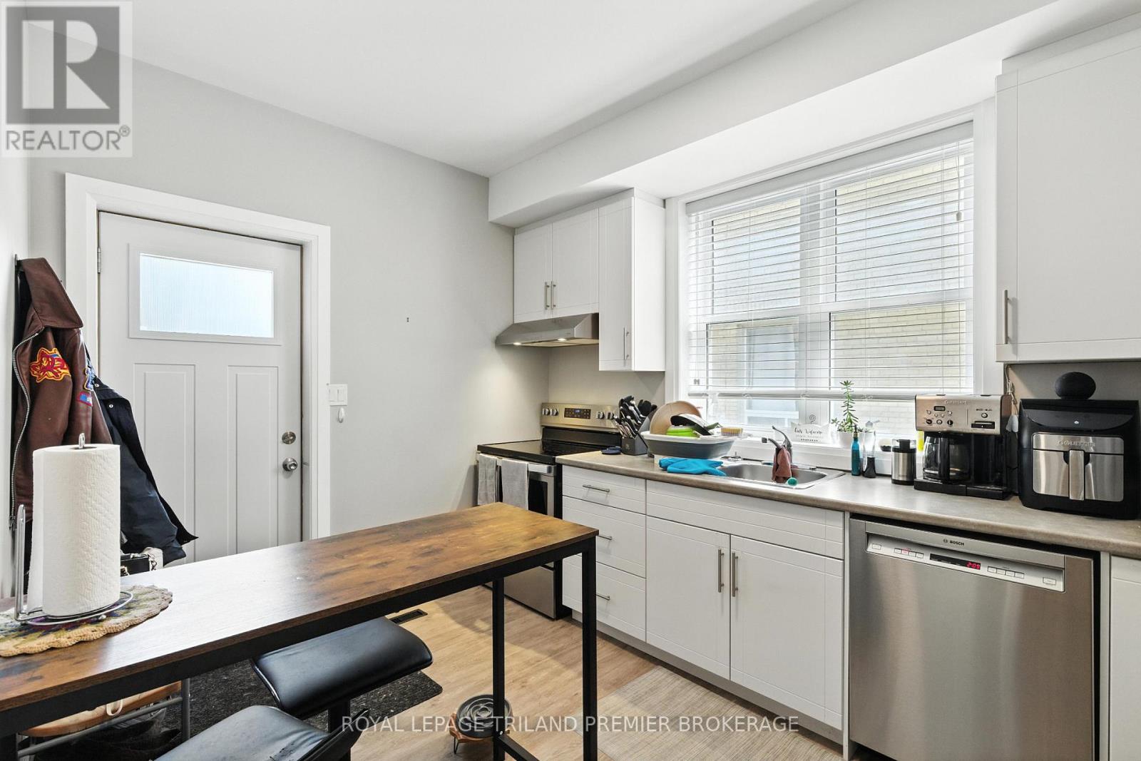 636 Queens Avenue, London East, Ontario  N5W 3H1 - Photo 7 - X12422304