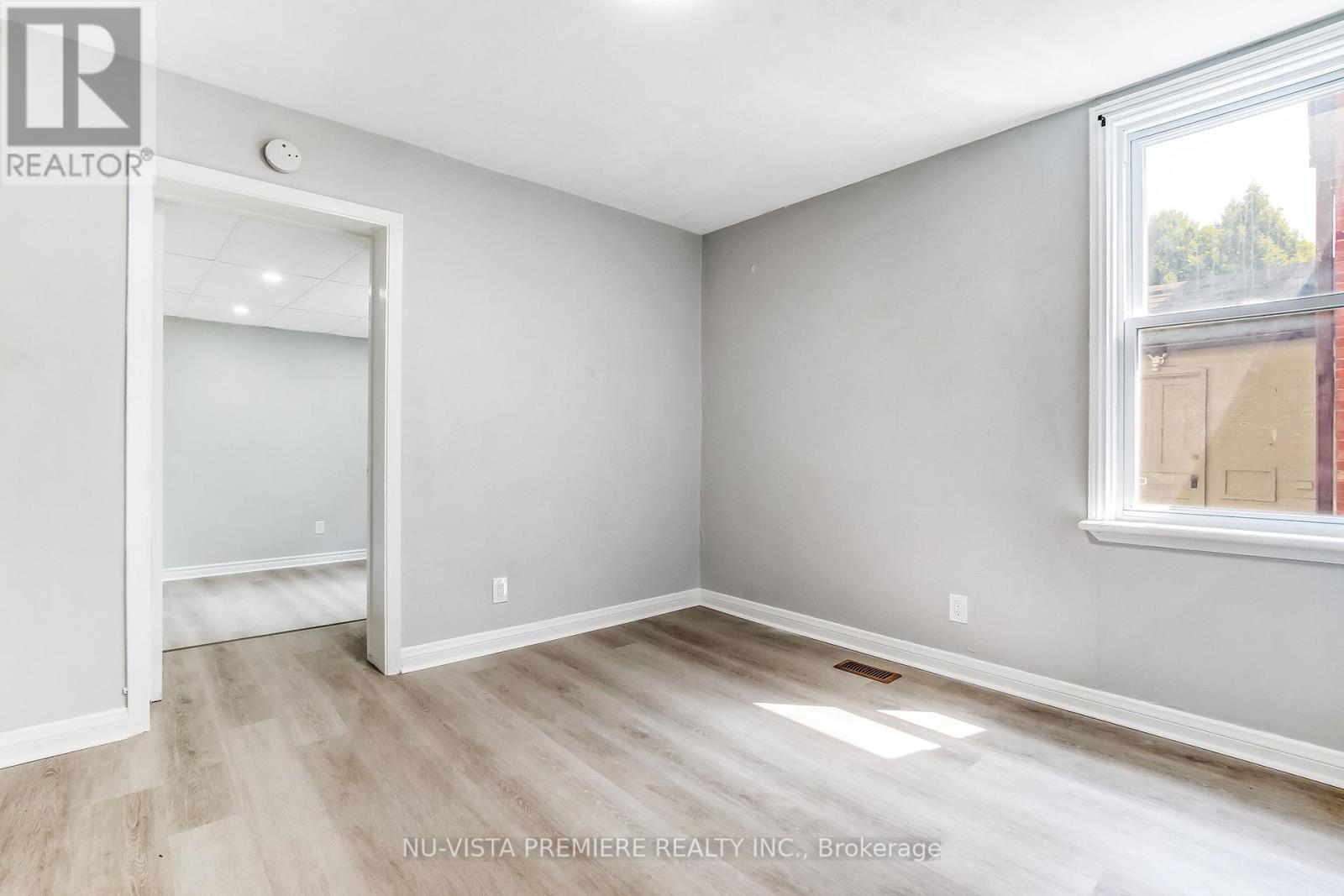 312 Piccadilly Street, London East, Ontario  N6A 1S6 - Photo 17 - X12422309