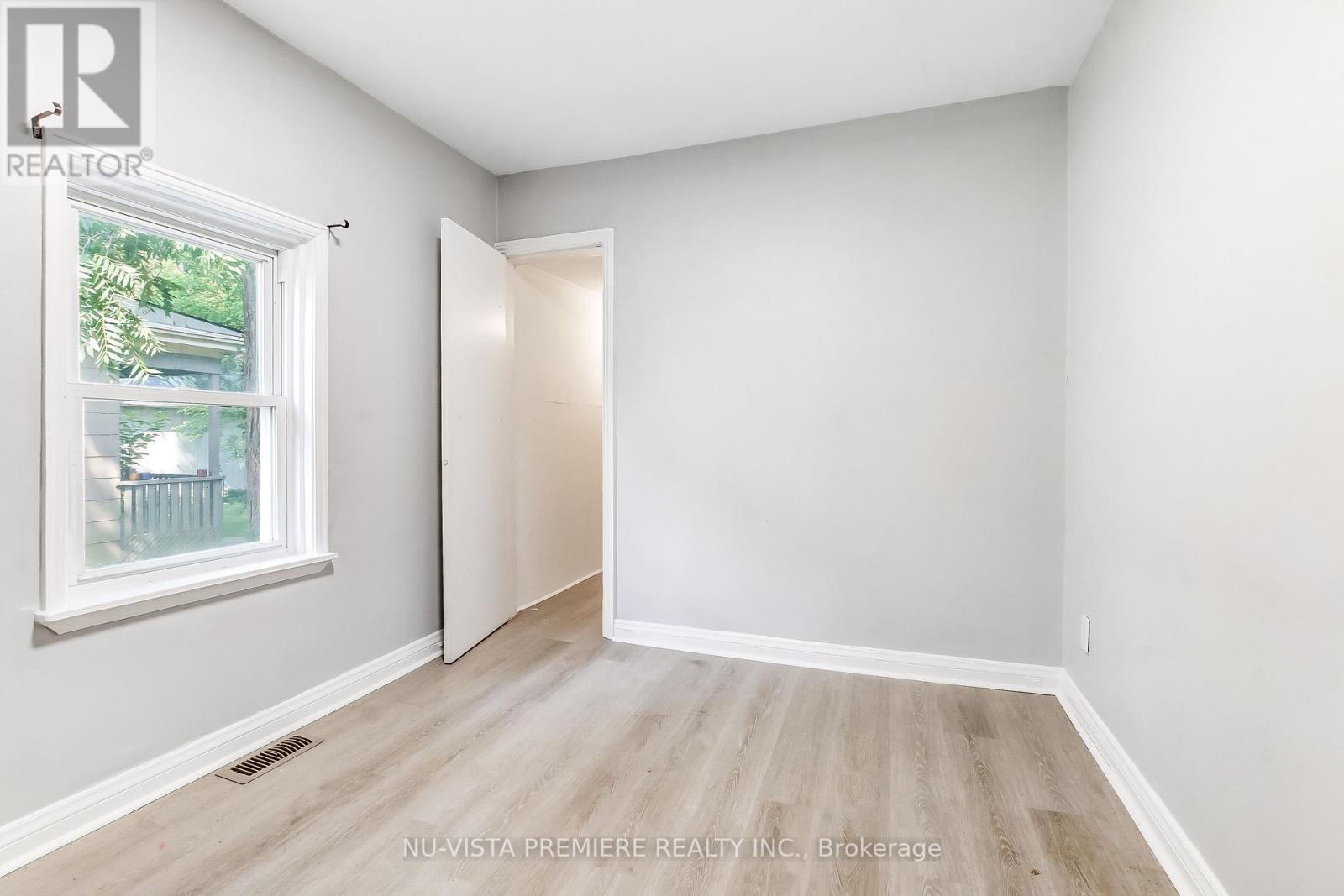 312 Piccadilly Street, London East, Ontario  N6A 1S6 - Photo 19 - X12422309