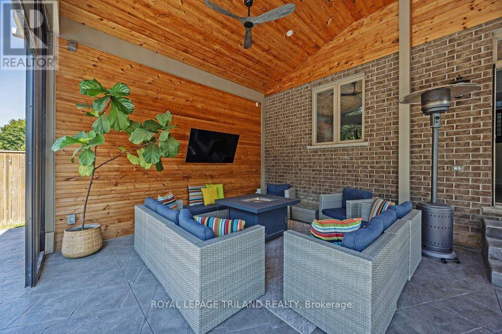 139 Skyline Avenue, London North, Ontario  N5X 0A3 - Photo 36 - X12422339