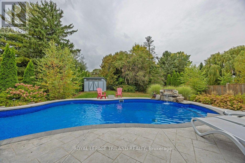 139 Skyline Avenue, London North, Ontario  N5X 0A3 - Photo 38 - X12422339