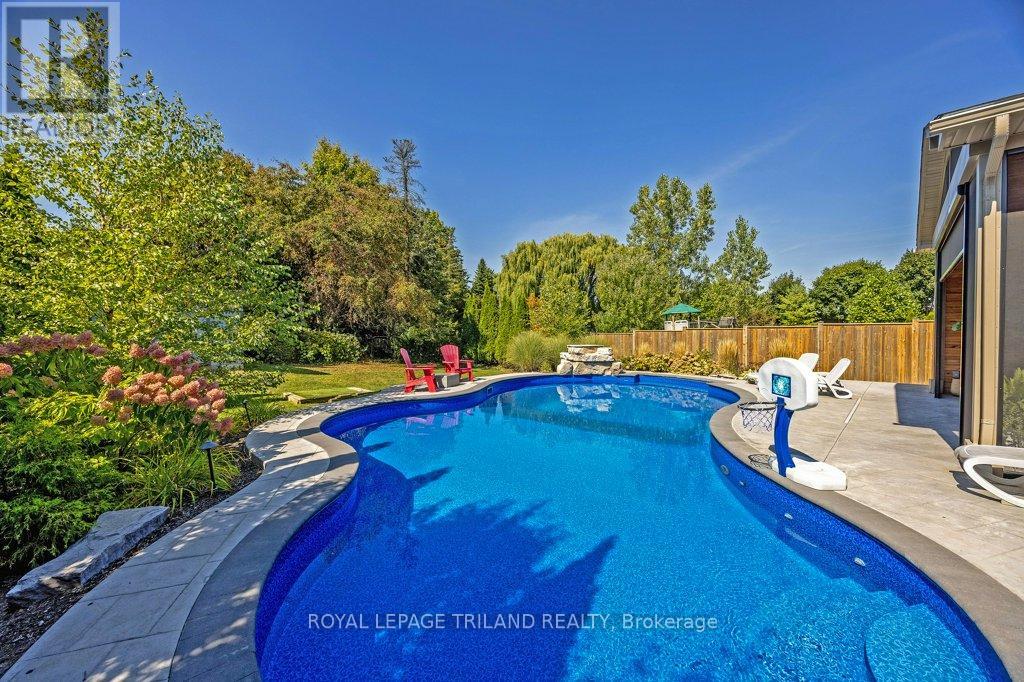 139 Skyline Avenue, London North, Ontario  N5X 0A3 - Photo 41 - X12422339