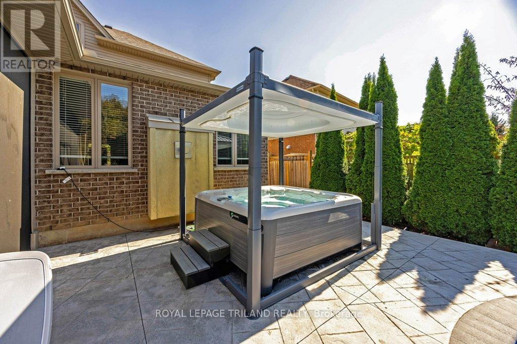 139 Skyline Avenue, London North, Ontario  N5X 0A3 - Photo 42 - X12422339