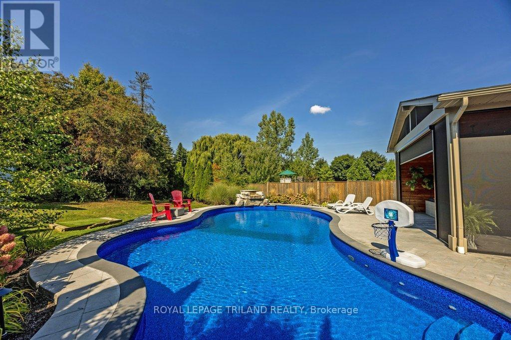139 Skyline Avenue, London North, Ontario  N5X 0A3 - Photo 45 - X12422339