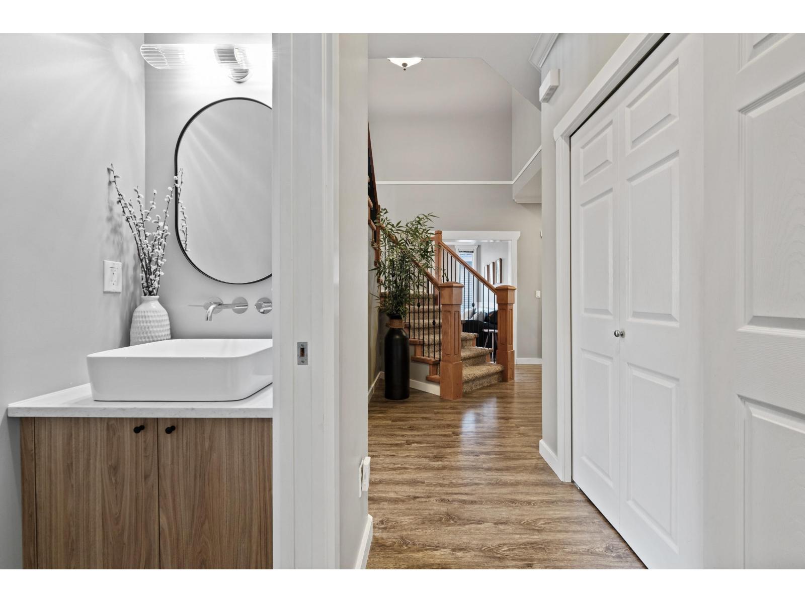 18942 68b Avenue, Surrey, British Columbia  V4N 5J9 - Photo 5 - R3051255
