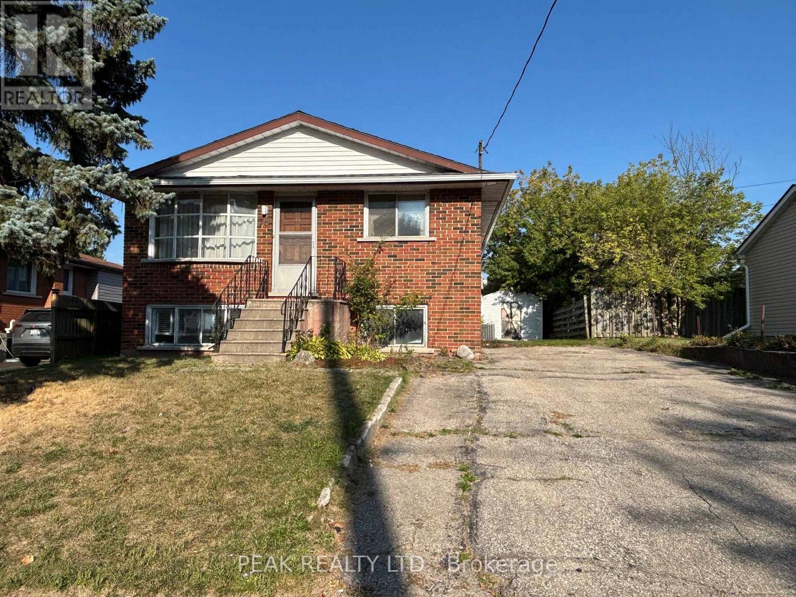 79 Henry Street, Cambridge, Ontario  N1R 6C8 - Photo 2 - X12422237