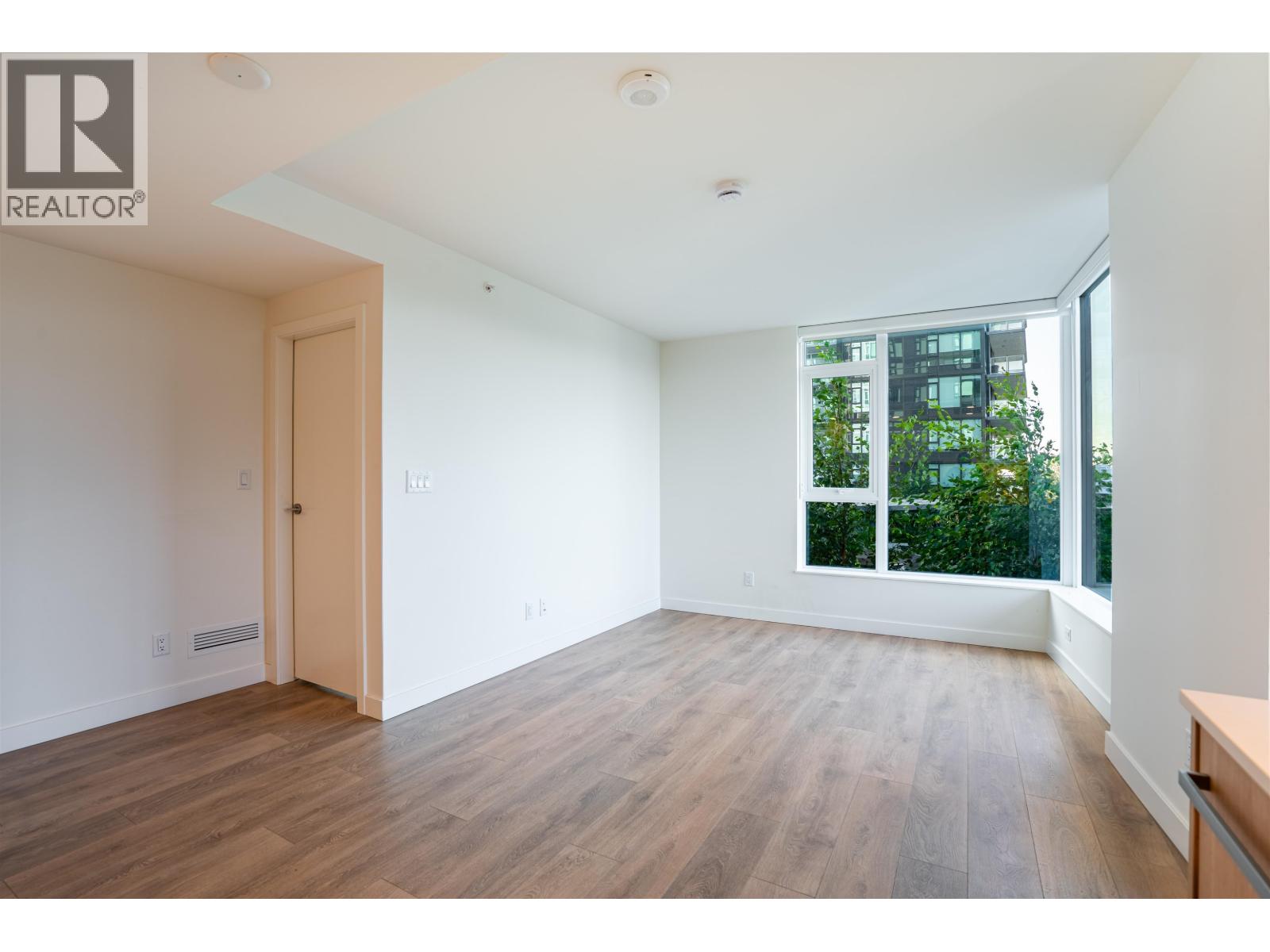 707 318 Alderson Avenue, Coquitlam, British Columbia  V3K 0J1 - Photo 2 - R3051364