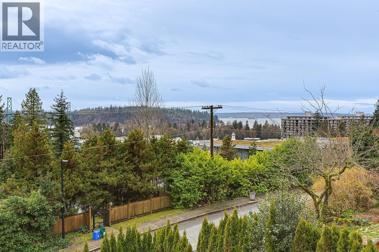 808 Esquimalt Avenue, West Vancouver, British Columbia  V7T 1J8 - Photo 31 - R3051335