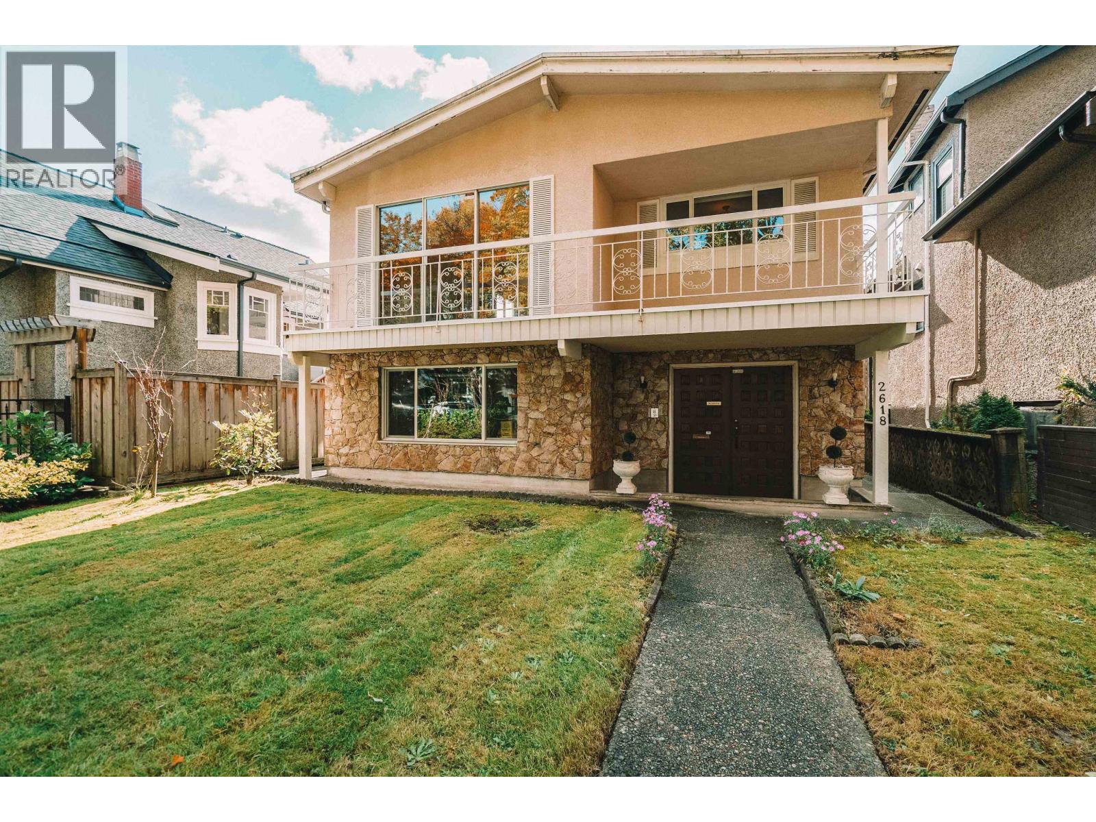 2618 W 15TH AVENUE, Vancouver, British Columbia