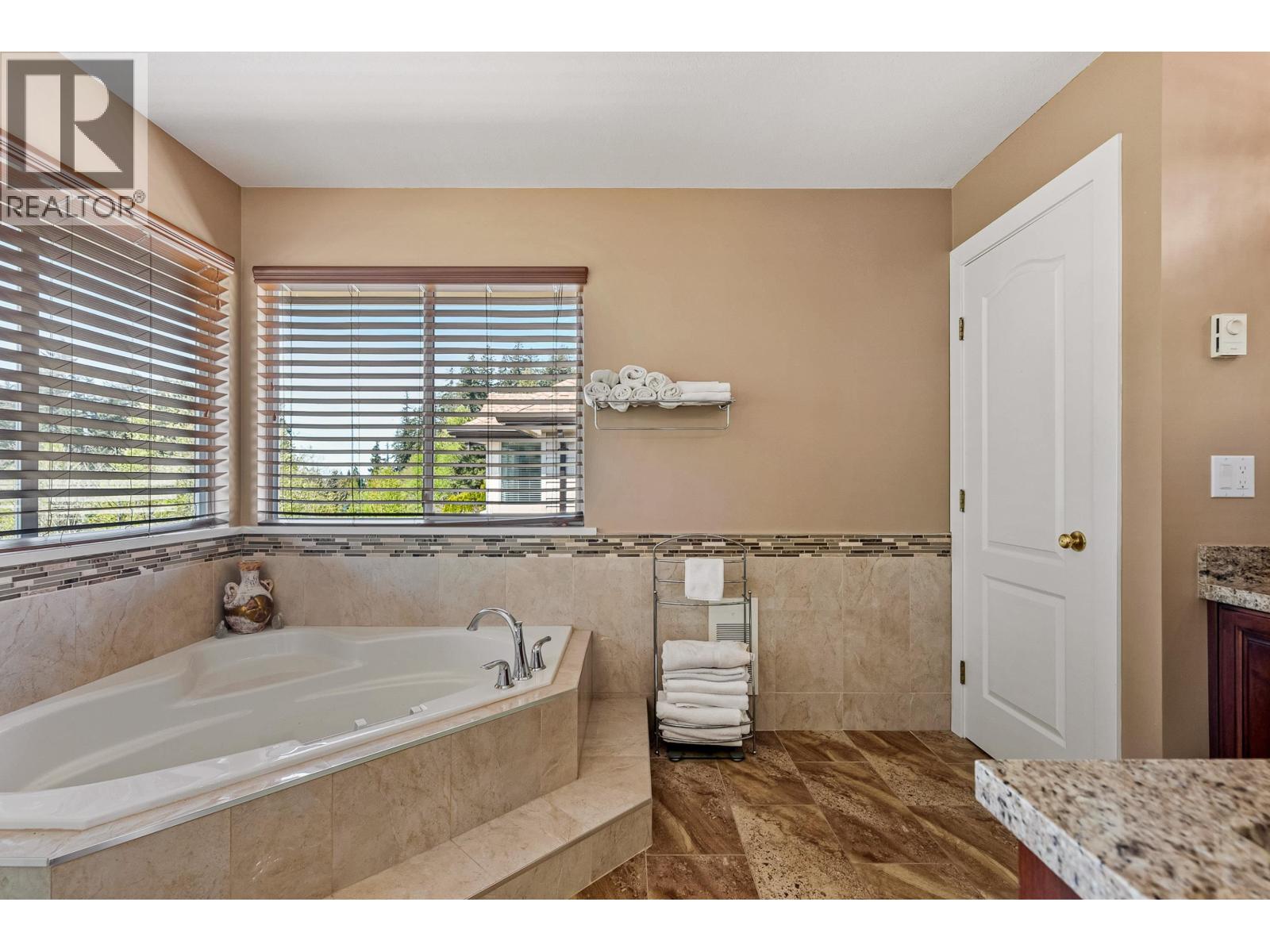 2622 Sandstone Crescent, Coquitlam, British Columbia  V3E 2T8 - Photo 21 - R3051390