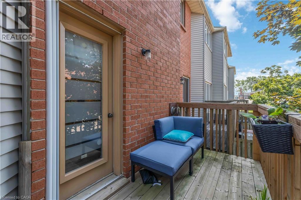 72 Stonechurch Road W Unit# 37, Hamilton, Ontario  L9B 2H6 - Photo 43 - 40772971