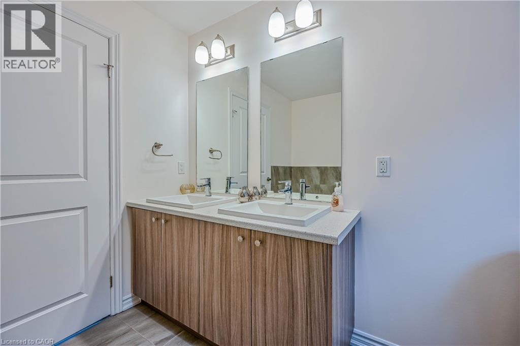 12 Hildred Street, Welland, Ontario  L3B 1H9 - Photo 32 - 40772952