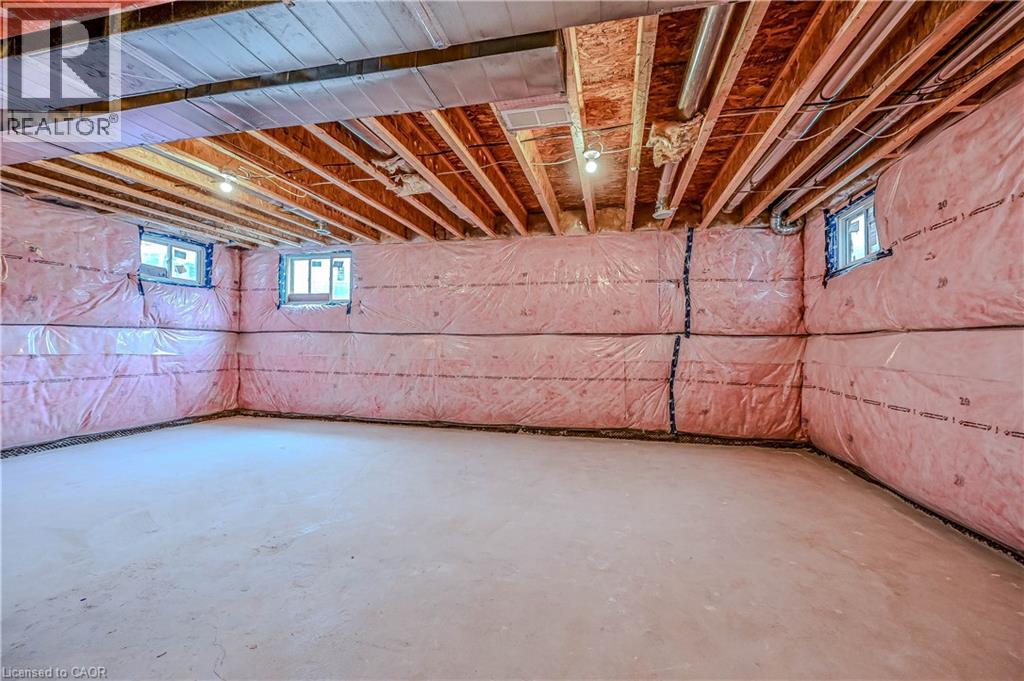 12 Hildred Street, Welland, Ontario  L3B 1H9 - Photo 47 - 40772952