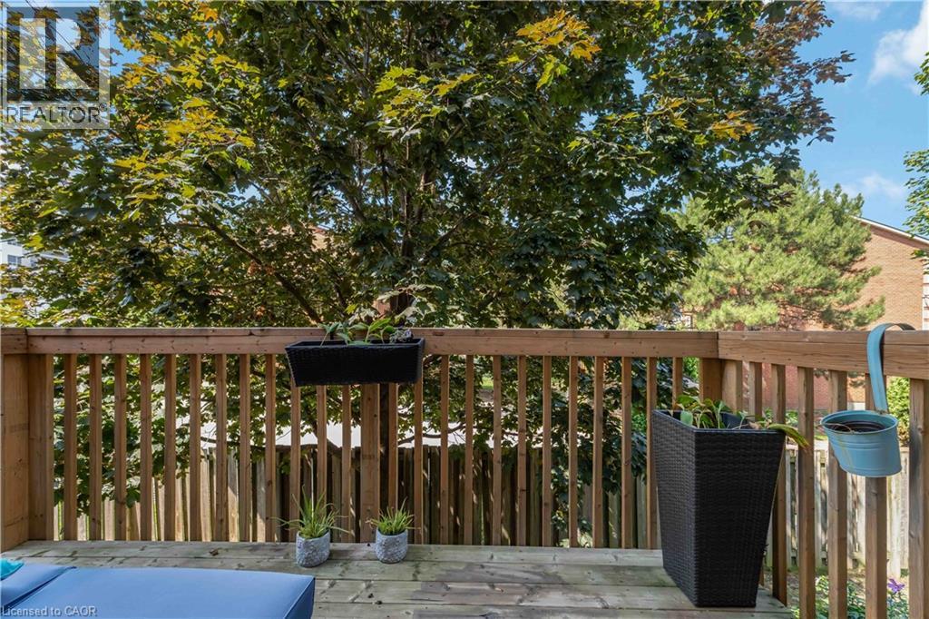 72 Stonechurch Road W Unit# 37, Hamilton, Ontario  L9B 2H6 - Photo 42 - 40772971