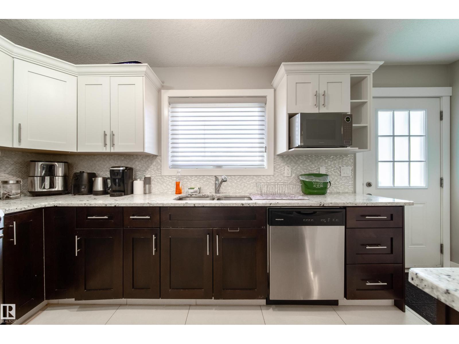 9742 153 St Nw, Edmonton, Alberta  T5P 2A5 - Photo 14 - E4459104