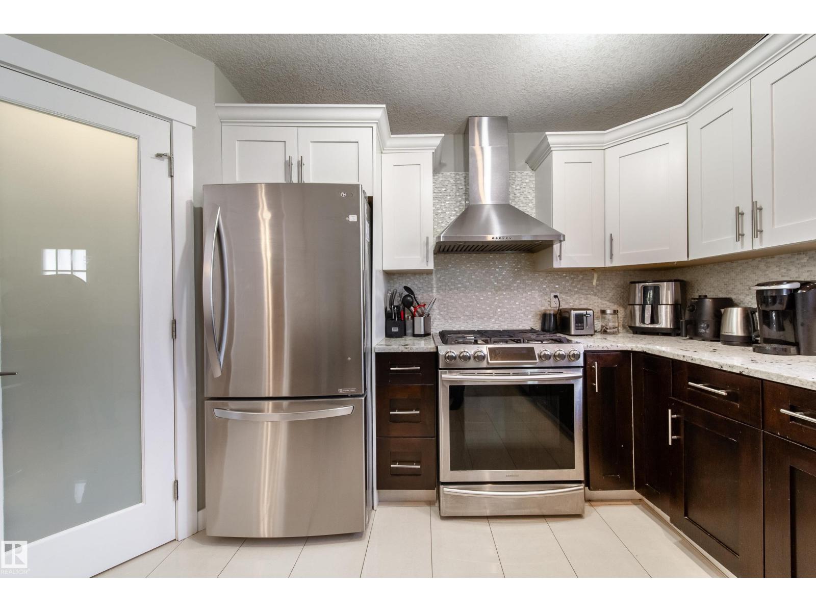 9742 153 St Nw, Edmonton, Alberta  T5P 2A5 - Photo 15 - E4459104