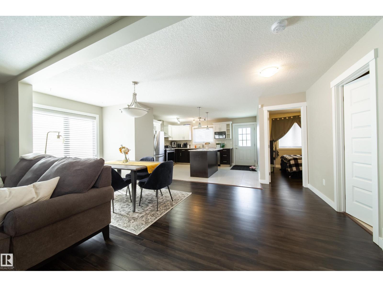 9742 153 St Nw, Edmonton, Alberta  T5P 2A5 - Photo 5 - E4459104