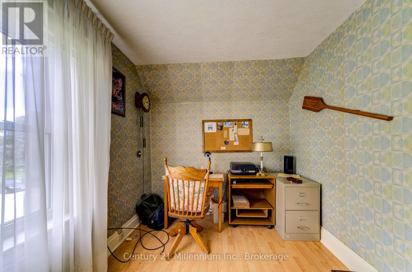 47 Pearson Street, Meaford, Ontario  N4L 1K7 - Photo 23 - X12380596