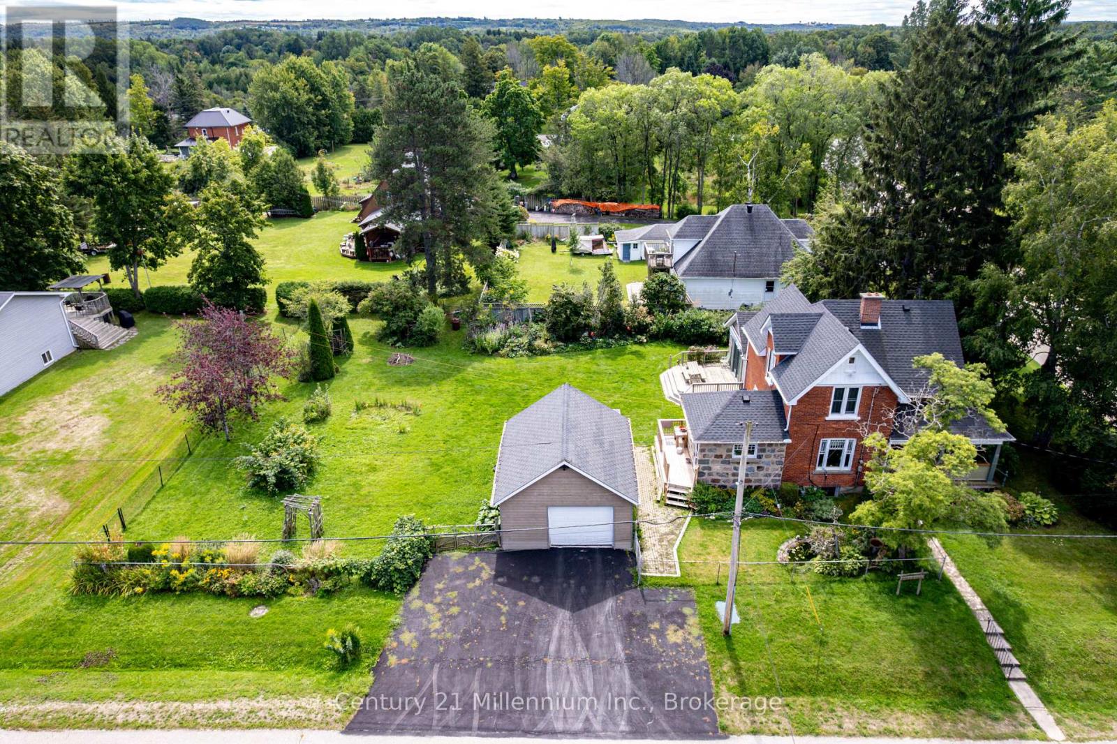 47 Pearson Street, Meaford, Ontario  N4L 1K7 - Photo 40 - X12380596