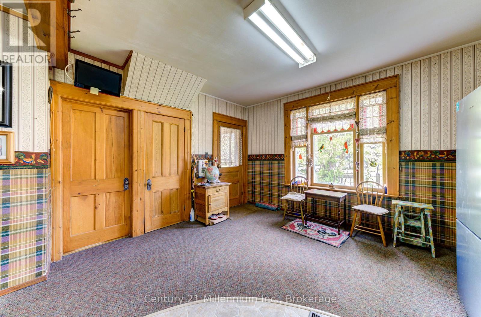 47 Pearson Street, Meaford, Ontario  N4L 1K7 - Photo 17 - X12380596