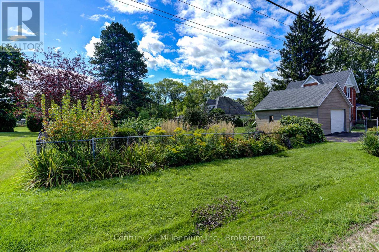 47 Pearson Street, Meaford, Ontario  N4L 1K7 - Photo 38 - X12380596