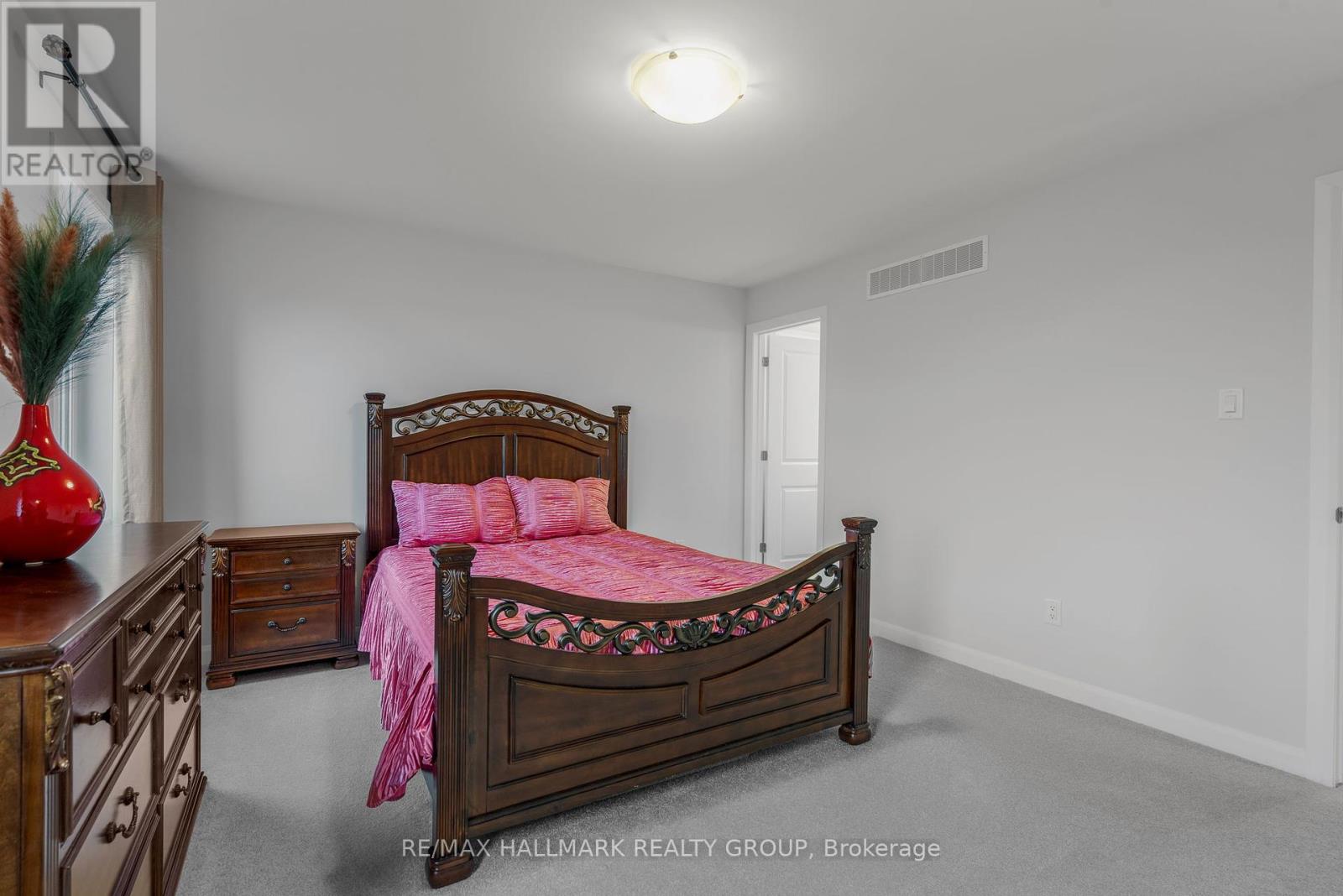 5017 Abbott Street E, Ottawa, Ontario  K2V 0M6 - Photo 22 - X12411207