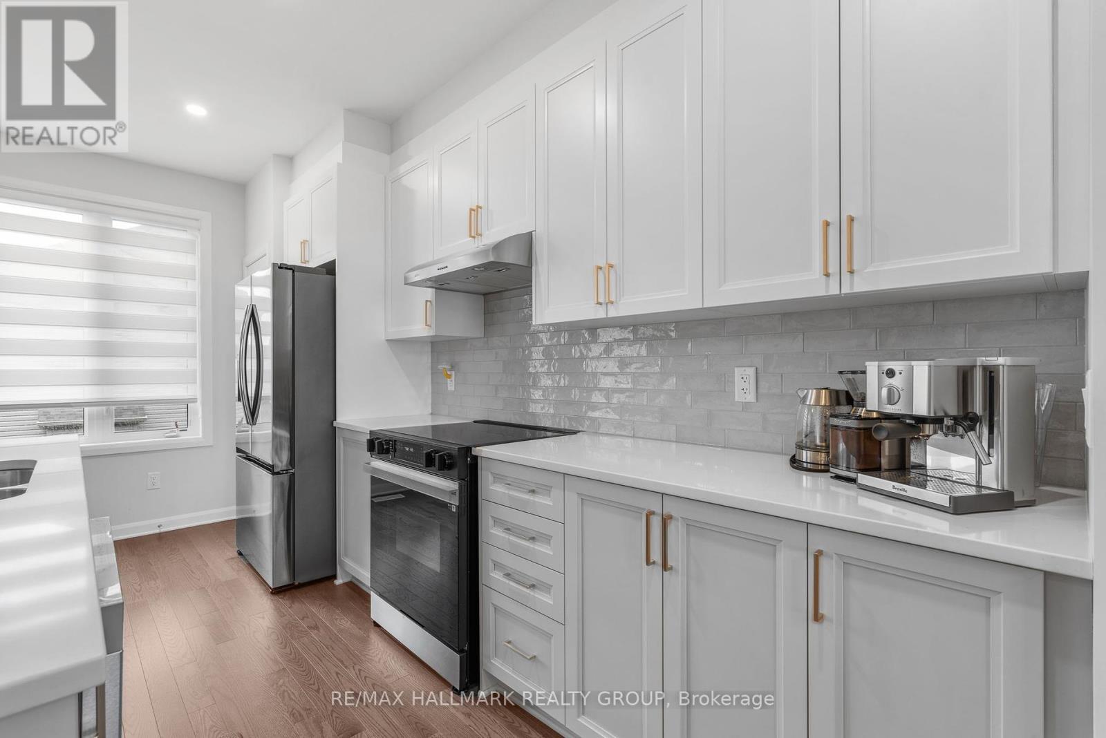 5017 Abbott Street E, Ottawa, Ontario  K2V 0M6 - Photo 14 - X12411207