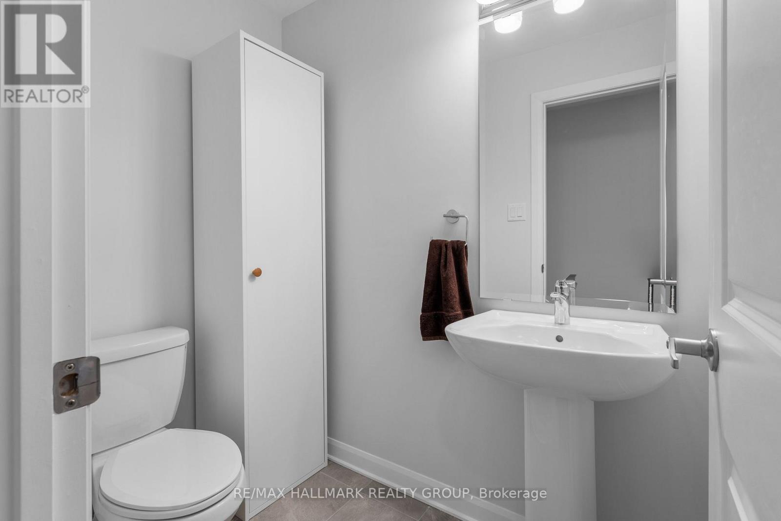 5017 Abbott Street E, Ottawa, Ontario  K2V 0M6 - Photo 7 - X12411207