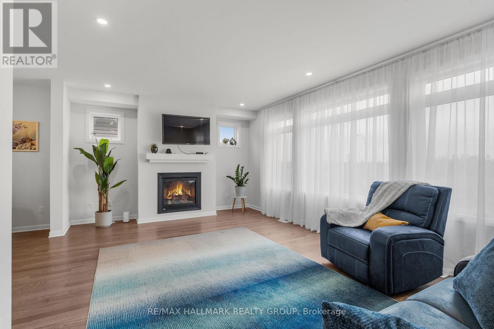 5017 Abbott Street E, Ottawa, Ontario  K2V 0M6 - Photo 9 - X12411207