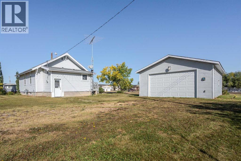 1007 Robert Street, Ohaton, Alberta  T0B 3P0 - Photo 1 - A2259453