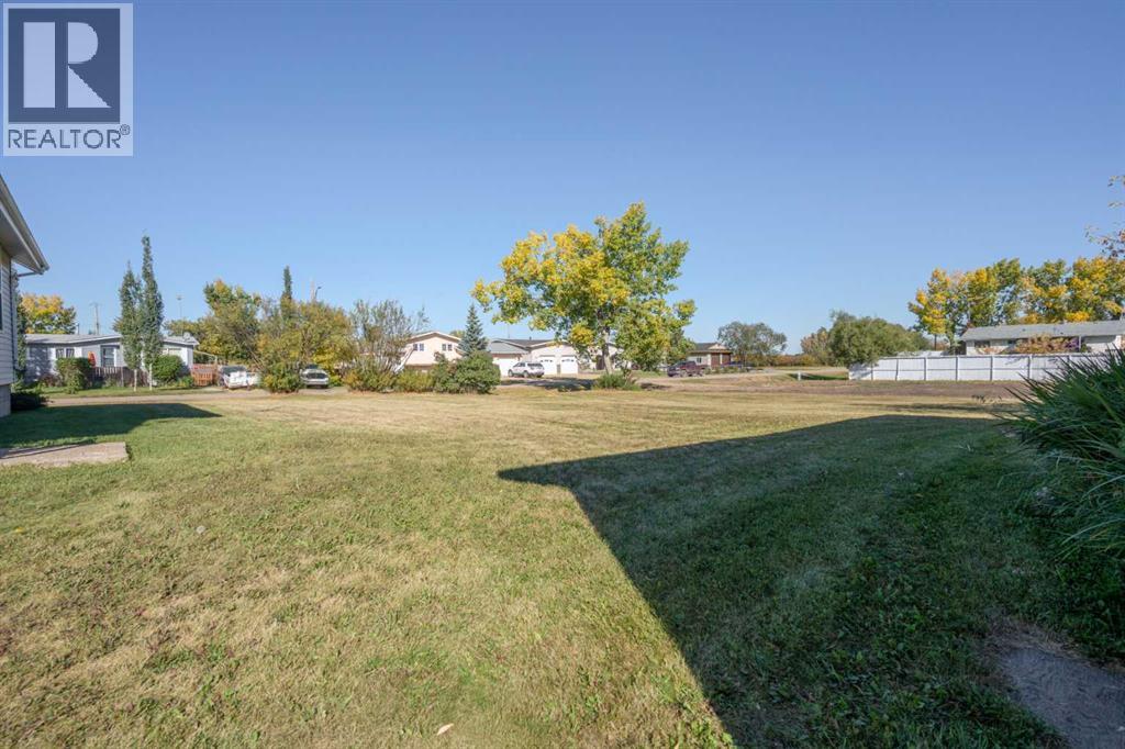1007 Robert Street, Ohaton, Alberta  T0B 3P0 - Photo 25 - A2259453