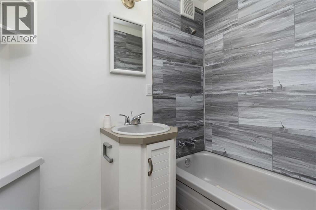 1007 Robert Street, Ohaton, Alberta  T0B 3P0 - Photo 14 - A2259453
