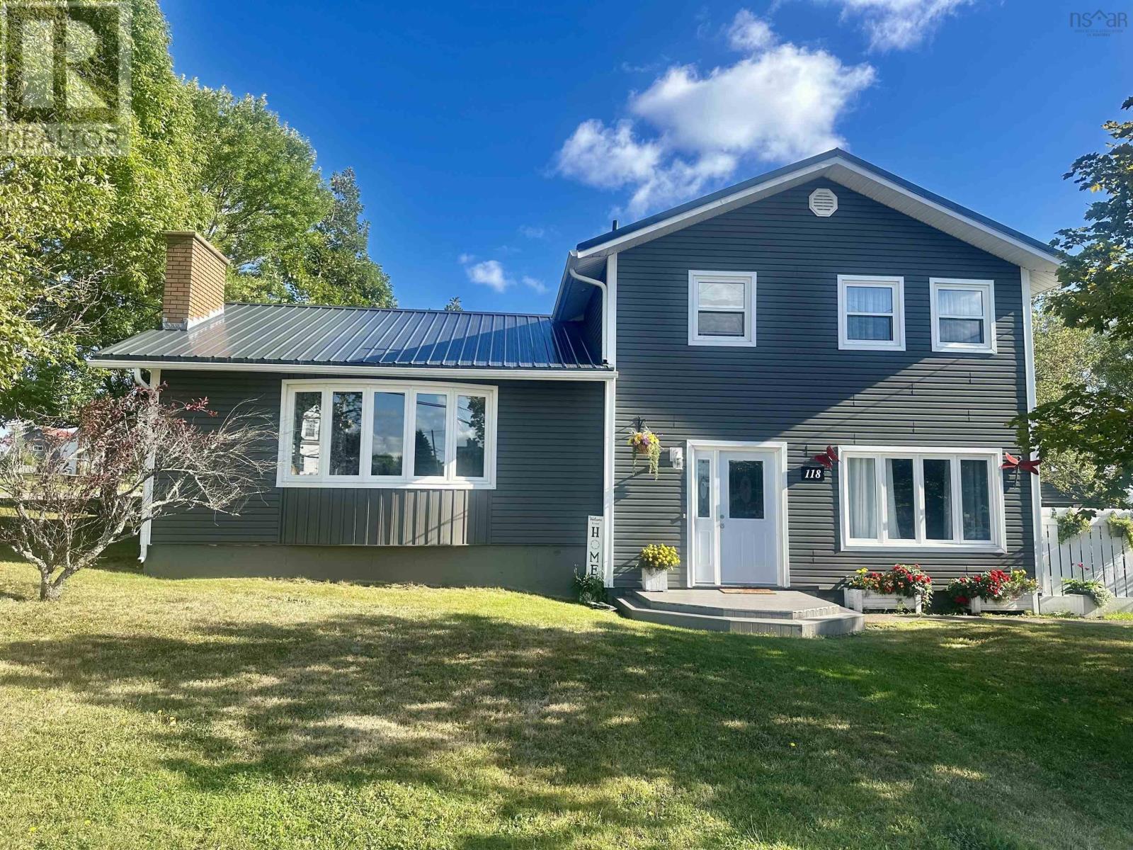 118 Macsween Street, Port Hawkesbury, Nova Scotia  B9A 2J3 - Photo 3 - 202523498