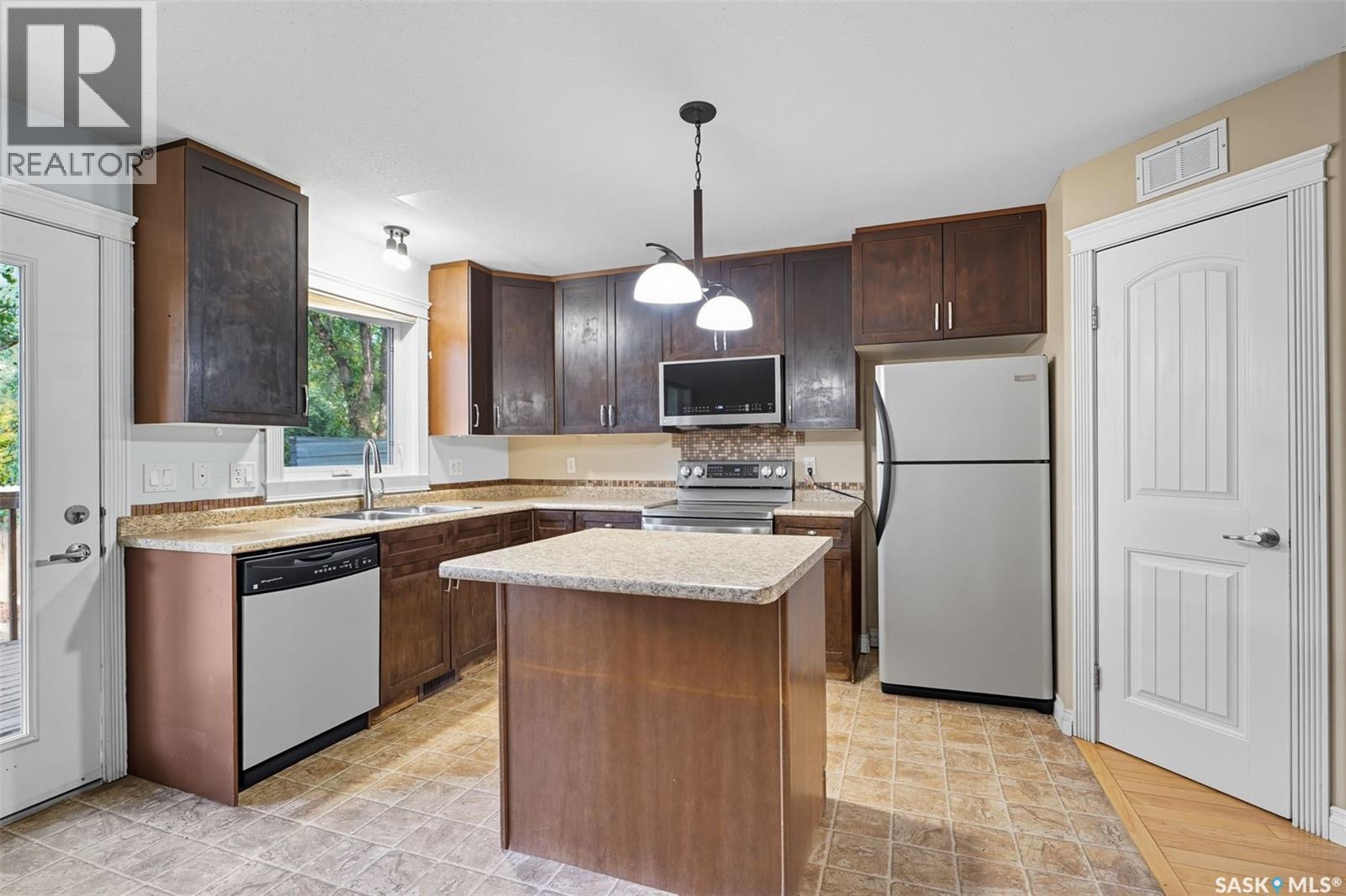 205 Taylor Street W, Saskatoon, Saskatchewan  S7M 0C4 - Photo 7 - SK019165