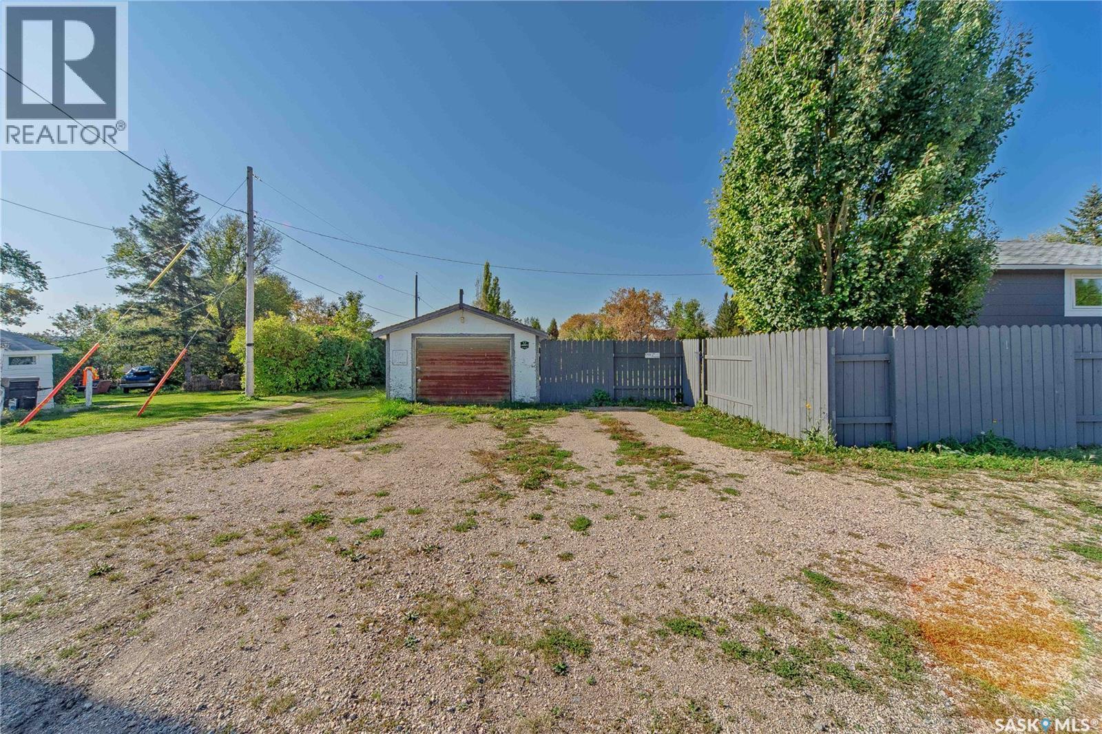 235 4th Street, Plunkett, Saskatchewan  S0K 3J0 - Photo 5 - SK019070