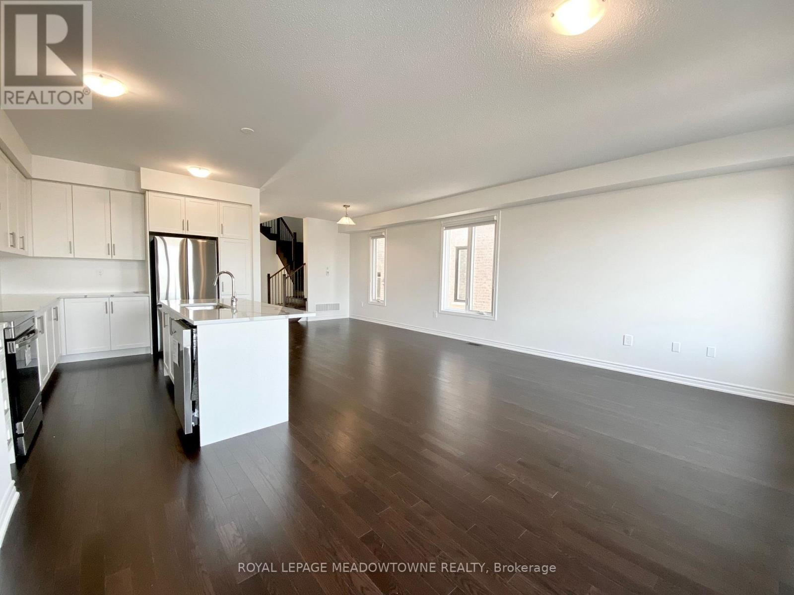1461 Savoline Boulevard, Milton, Ontario  L9E 2G5 - Photo 11 - W12410202