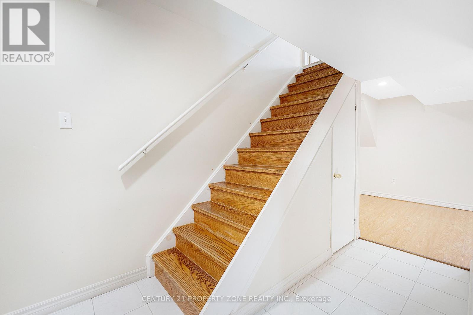 5469 Palmerston Crescent, Mississauga, Ontario  L5M 5Z8 - Photo 24 - W12246828