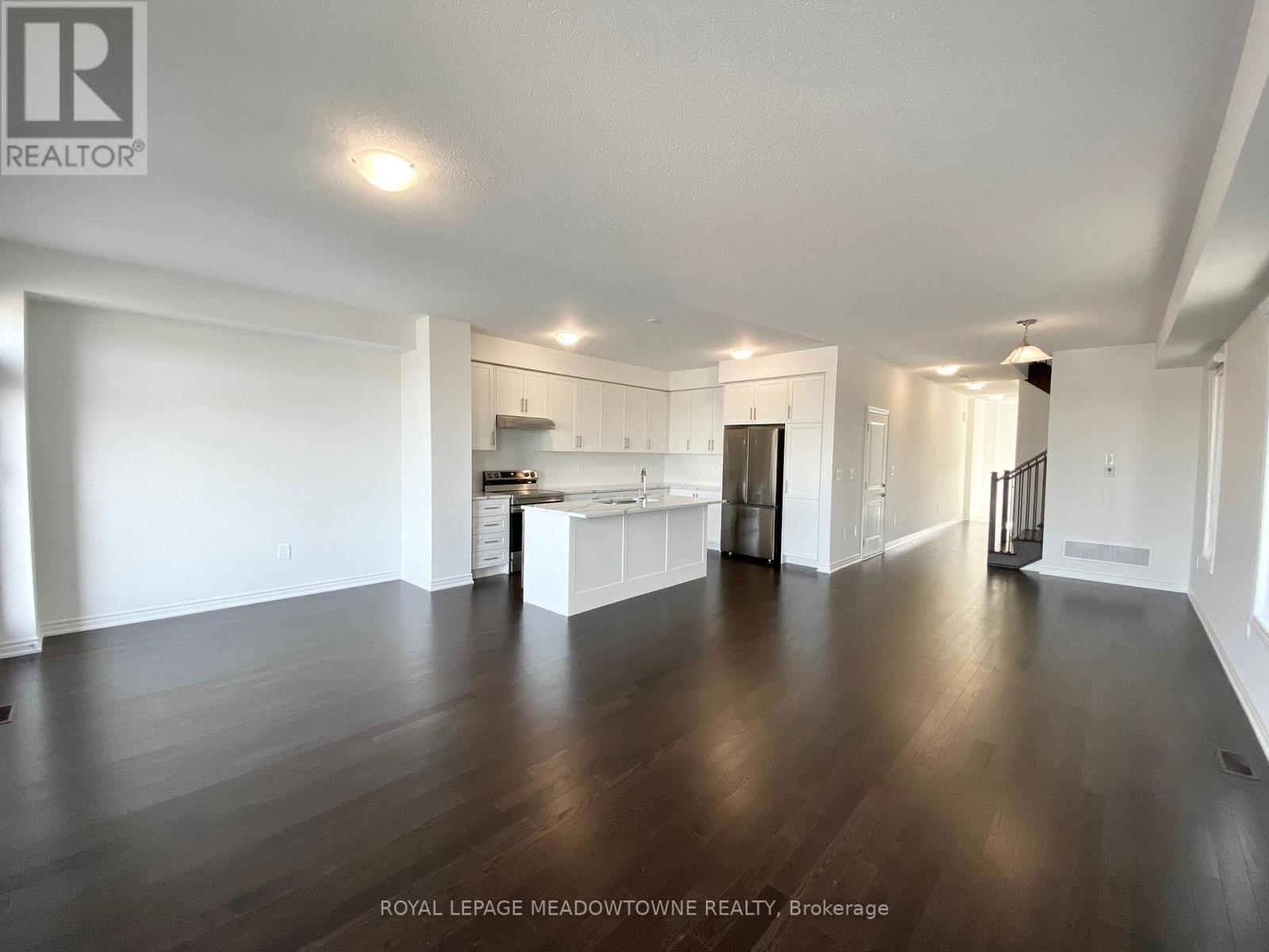 1461 Savoline Boulevard, Milton, Ontario  L9E 2G5 - Photo 12 - W12410202