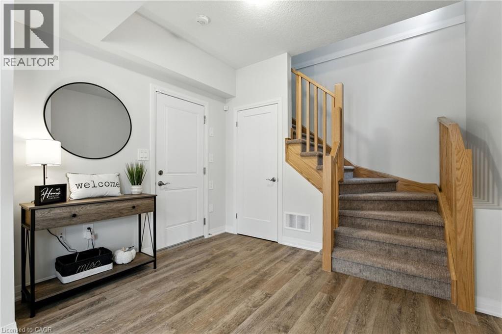 9 Laguna Village Crescent, Hannon, Ontario  L0R 1P0 - Photo 7 - 40772969