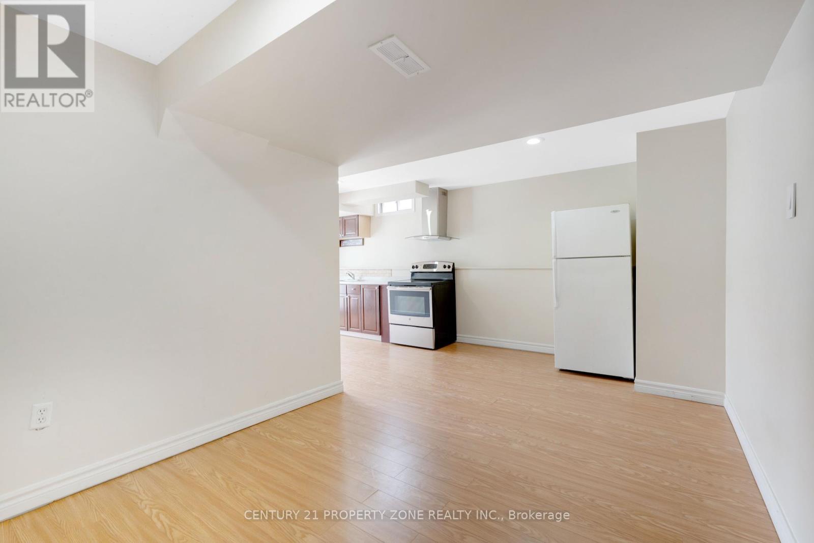 5469 Palmerston Crescent, Mississauga, Ontario  L5M 5Z8 - Photo 25 - W12246828