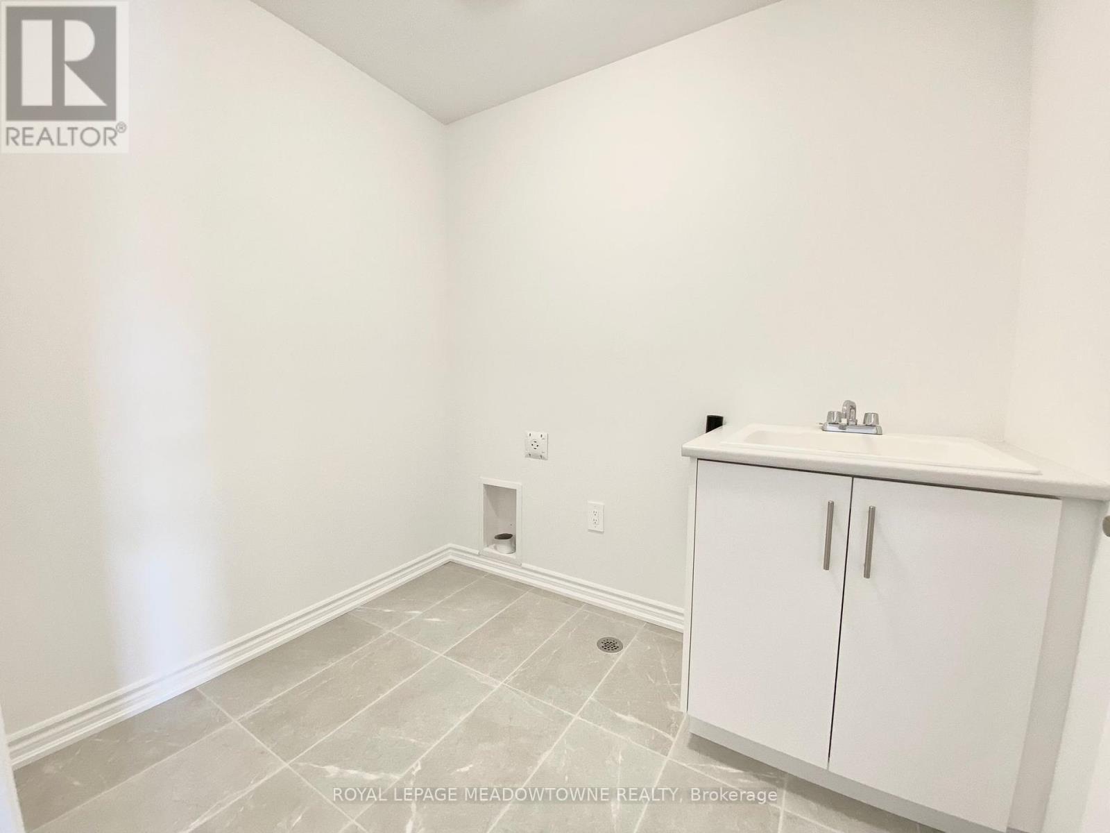 1461 Savoline Boulevard, Milton, Ontario  L9E 2G5 - Photo 23 - W12410202