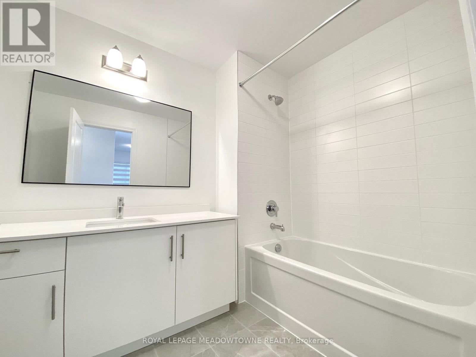 1461 Savoline Boulevard, Milton, Ontario  L9E 2G5 - Photo 27 - W12410202
