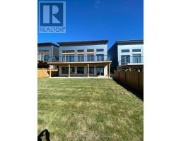 LOWER - 61 WAYWELL STREET, Whitby, Ontario