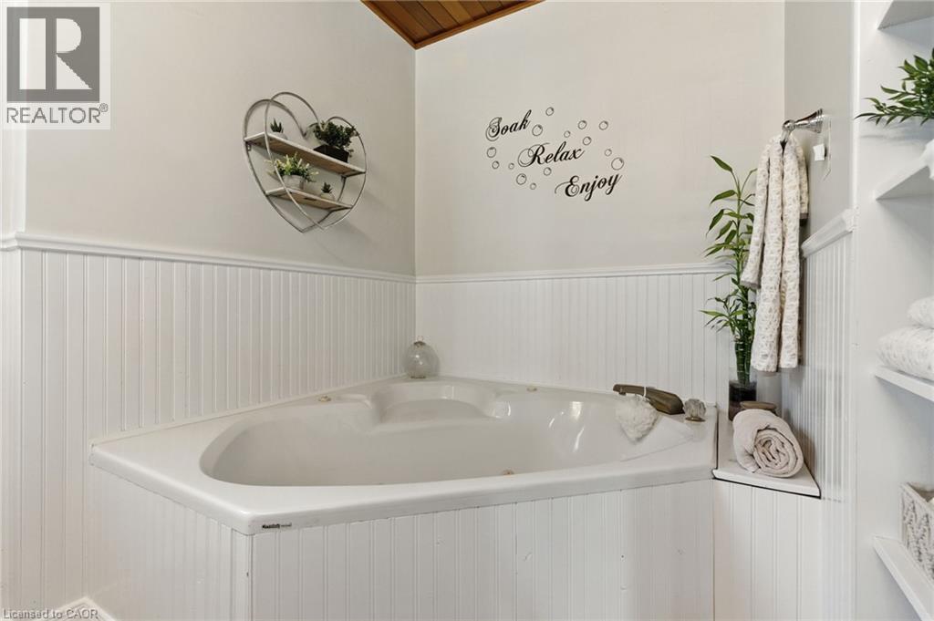 908 Highway 8, Hamilton, Ontario  L8E 5J2 - Photo 23 - 40762420