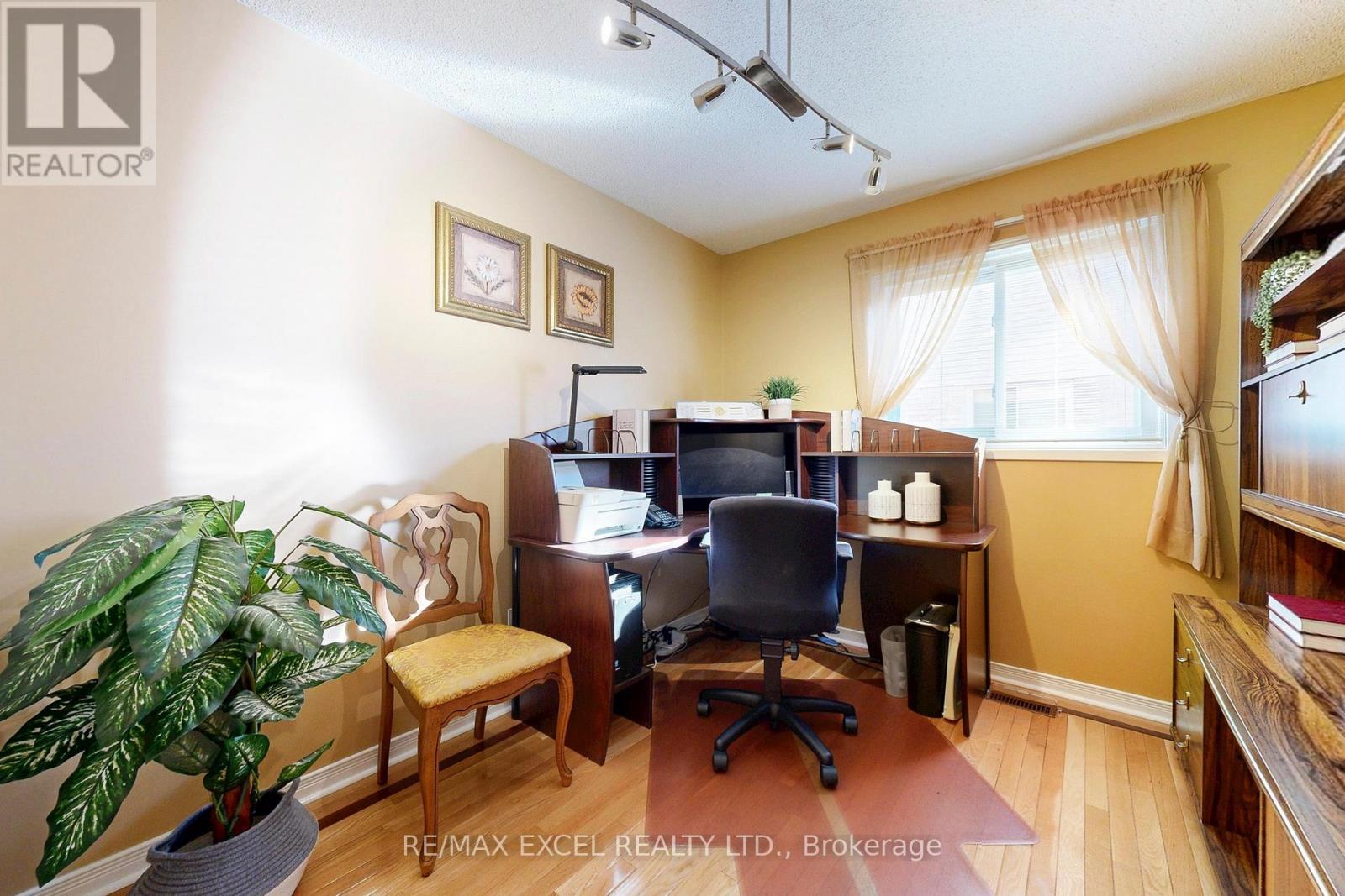 24 Lehman Crescent, Markham (Markham Village), Ontario  L3P 5X1 - Photo 16 - N12422327